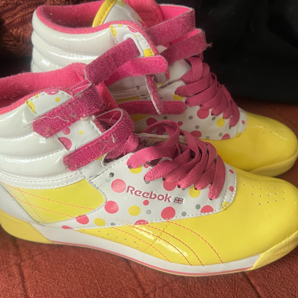 Retro REEBOK high tops Pink & Yellow Dots 6.5